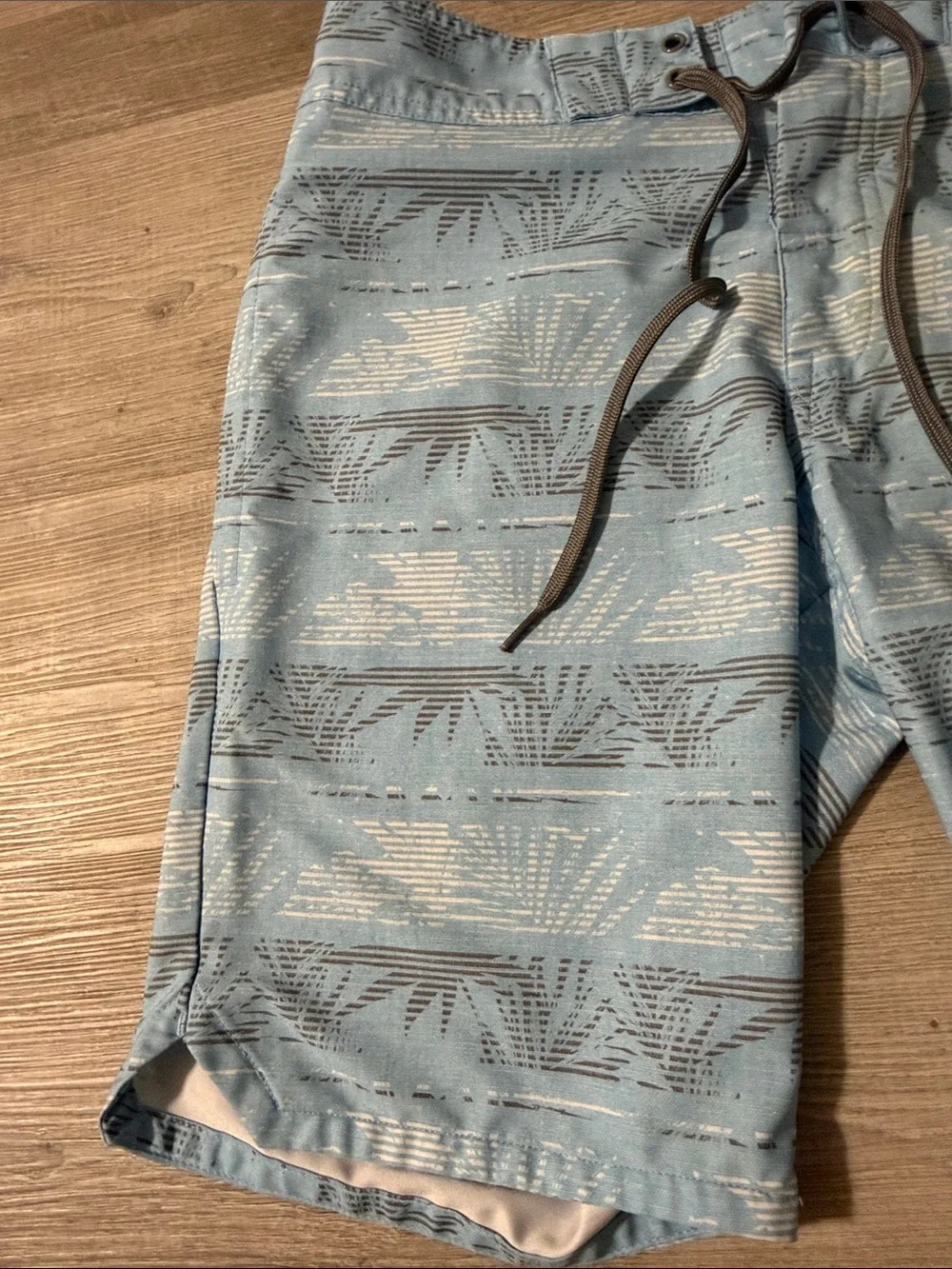 Men’s Travis Mathew swim trunks